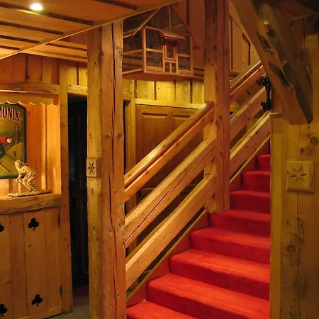 Des Skieurs Hotel *