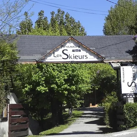 Des Skieurs