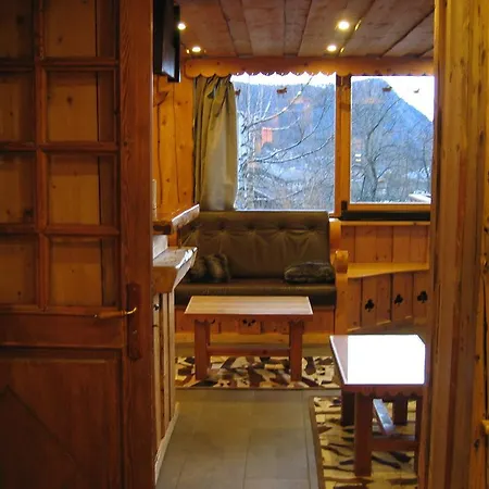 Hotel Les Skieurs Appartements B&B *